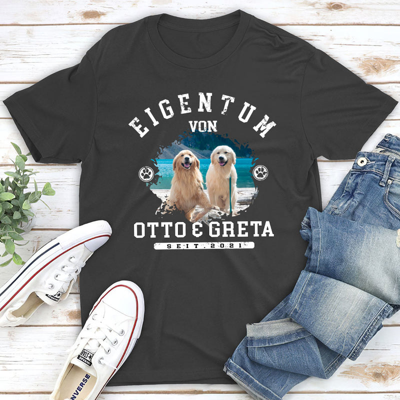 Eigentum - Personalisiertes Unisex T-shirt